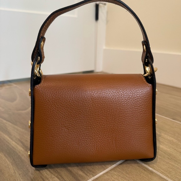 Vera Pelle Gold Bee Handbag - Picture 6 of 7